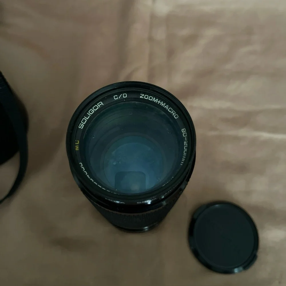 SOLIGOR 80-200mm F4.5 Multicoated Zoom+Macro C/D Auto Lens F Mount w/case